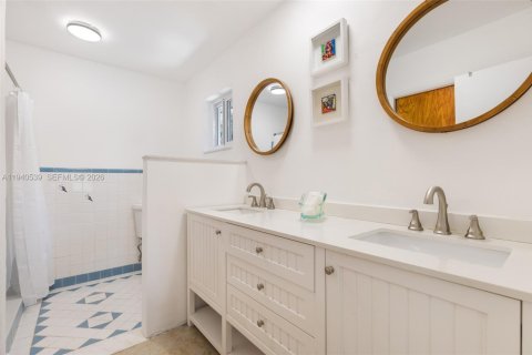 Купить виллу или дом в Майами, Флорида 3 спальни, 146.69м2, № 1997973 - фото 20