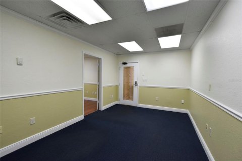 Propiedad comercial en alquiler en Tampa, Florida, 2912.67 m2 № 1835399 - foto 11