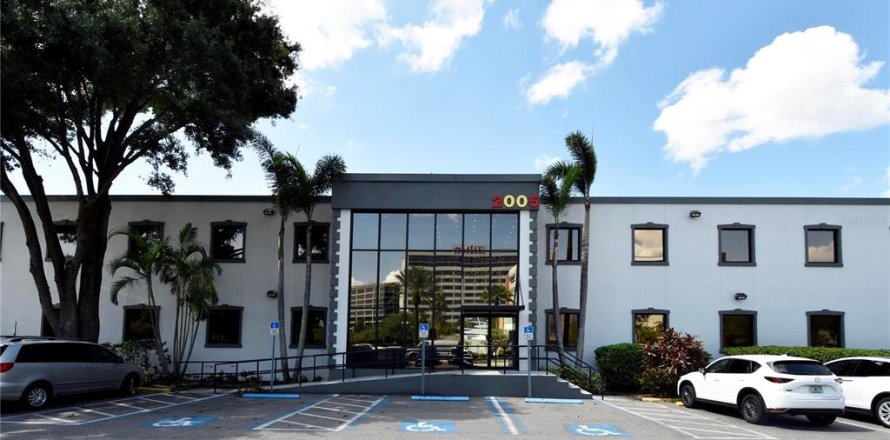 Propiedad comercial en Tampa, Florida 2912.67 m2 № 1835399