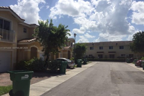 Adosado en venta en Homestead, Florida, 3 dormitorios, 155.7 m2 № 2042958 - foto 6