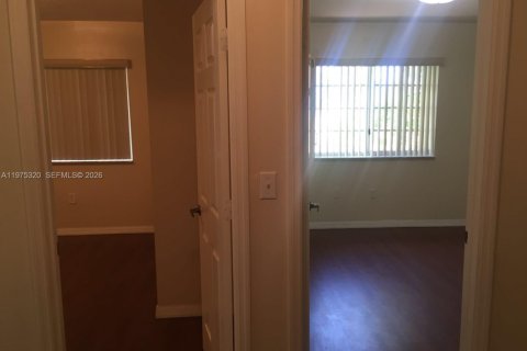 Adosado en venta en Homestead, Florida, 3 dormitorios, 155.7 m2 № 2042958 - foto 10