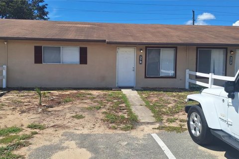 Copropriété à louer à Tavares, Floride: 3 chambres, 105.91 m2 № 2399558 - photo 2