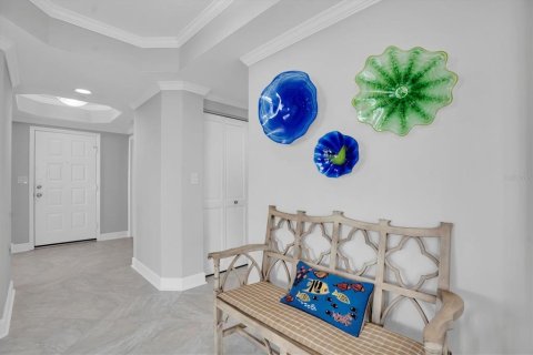 Condo in Saint Petersburg, Florida, 4 bedrooms № 2198469 - photo 20
