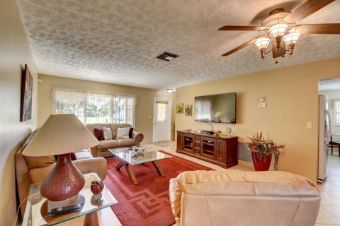 Casa en alquiler en Delray Beach, Florida, 2 dormitorios, 130.62 m2 № 2246304 - foto 11