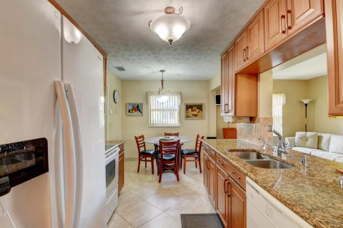 Casa en alquiler en Delray Beach, Florida, 2 dormitorios, 130.62 m2 № 2246304 - foto 12