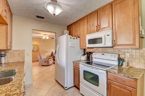 Casa en alquiler en Delray Beach, Florida, 2 dormitorios, 130.62 m2 № 2246304 - foto 16