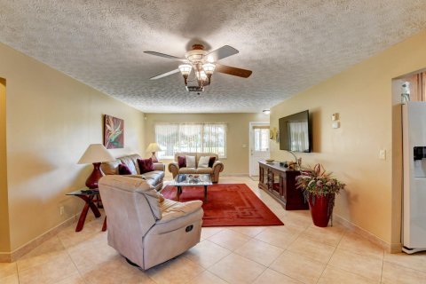 Casa en alquiler en Delray Beach, Florida, 2 dormitorios, 130.62 m2 № 2246304 - foto 10
