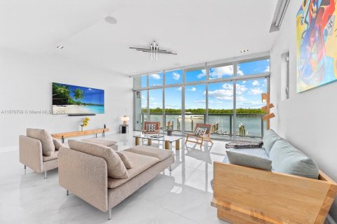 Touwnhouse à vendre à Hollywood, Floride: 3 chambres, 299.15 m2 № 1928648 - photo 4