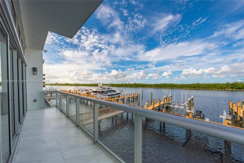 Touwnhouse à vendre à Hollywood, Floride: 3 chambres, 299.15 m2 № 1928648 - photo 6