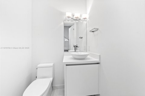 Купить таунхаус в Холливуд, Флорида 3 спальни, 299.15м2, № 1928648 - фото 25