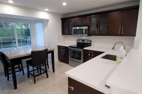 Casa en venta en Sunrise, Florida, 4 dormitorios, 171.59 m2 № 2179889 - foto 10