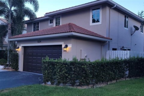 House in Sunrise, Florida 4 bedrooms, 171.59 sq.m. № 2179889