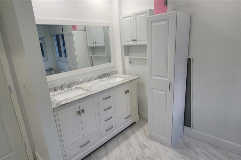 Casa en venta en Sunrise, Florida, 4 dormitorios, 171.59 m2 № 2179889 - foto 30