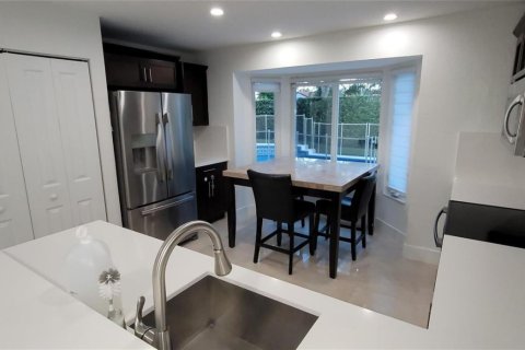 Casa en venta en Sunrise, Florida, 4 dormitorios, 171.59 m2 № 2179889 - foto 11