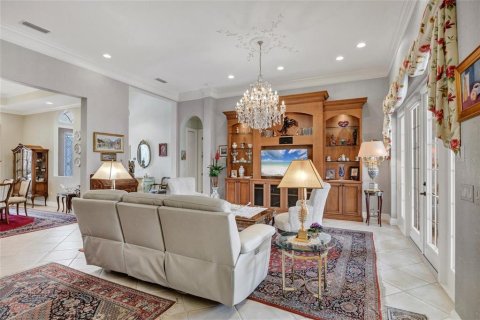 Villa ou maison à vendre à Lakewood Ranch, Floride: 2 chambres, 267.47 m2 № 2201517 - photo 12