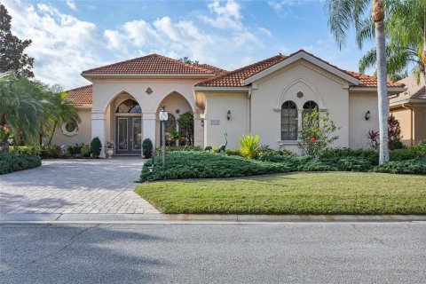 Villa ou maison à vendre à Lakewood Ranch, Floride: 2 chambres, 267.47 m2 № 2201517 - photo 6