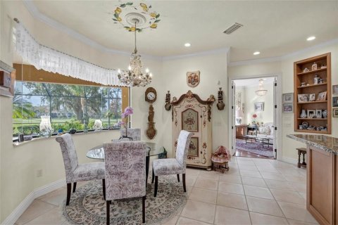 Villa ou maison à vendre à Lakewood Ranch, Floride: 2 chambres, 267.47 m2 № 2201517 - photo 21