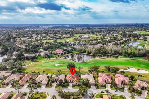 Villa ou maison à vendre à Lakewood Ranch, Floride: 2 chambres, 267.47 m2 № 2201517 - photo 2