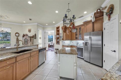 Villa ou maison à vendre à Lakewood Ranch, Floride: 2 chambres, 267.47 m2 № 2201517 - photo 17