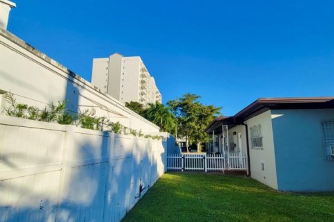 Villa ou maison à louer à Miami, Floride: 1 chambre, 48.77 m2 № 1970637 - photo 17
