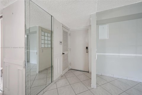 Copropriété à vendre à Deerfield Beach, Floride: 2 chambres, 85.47 m2 № 1891802 - photo 2