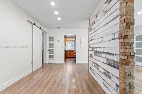 Купить виллу или дом в Майами-Гарденс, Флорида 4 спальни, 131.36м2, № 1997377 - фото 24