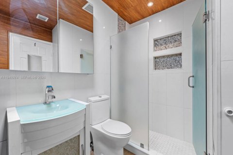 Купить виллу или дом в Майами-Гарденс, Флорида 4 спальни, 131.36м2, № 1997377 - фото 17