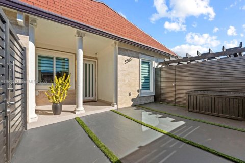 Купить виллу или дом в Майами-Гарденс, Флорида 4 спальни, 131.36м2, № 1997377 - фото 6