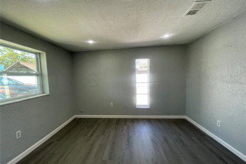 Casa en venta en Pinellas Park, Florida, 3 dormitorios, 111.95 m2 № 1563104 - foto 13