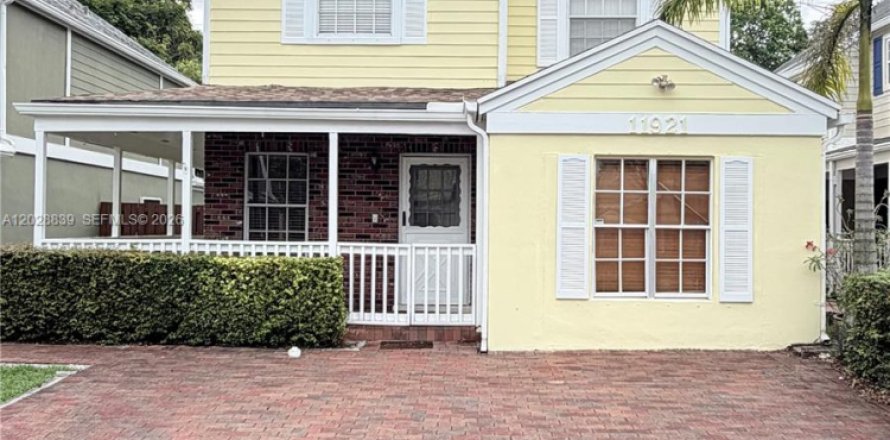 Villa ou maison à Miami, Floride 4 chambres № 2086086