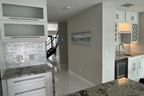 Casa en venta en Tampa, Florida, 4 dormitorios, 285.3 m2 № 2222742 - foto 26