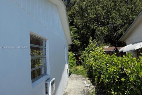 Купить коммерческую недвижимость в Майами, Флорида 139.35м2, № 1971524 - фото 18