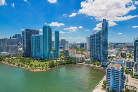 Condo in Miami, Florida, 3 bedrooms  № 1756851 - photo 7