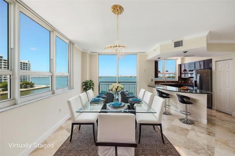 Condo in Miami, Florida, 3 bedrooms  № 1756851 - photo 26