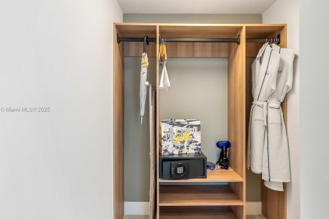 Copropriété à louer à Miami, Floride: 2 chambres № 1956735 - photo 15