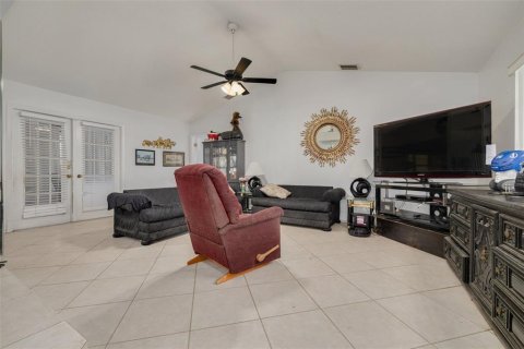 Casa en venta en Holiday, Florida, 2 dormitorios, 111.85 m2 № 2220636 - foto 5