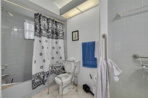 Casa en venta en Holiday, Florida, 2 dormitorios, 111.85 m2 № 2220636 - foto 18