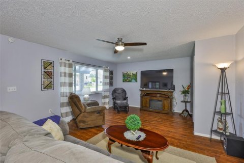 House in Sun City Center, Florida 2 bedrooms, 167.5 sq.m. № 1843377 - photo 8