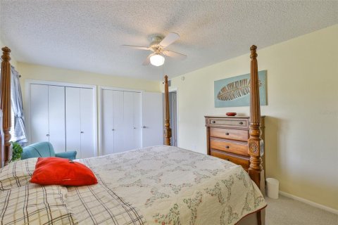 House in Sun City Center, Florida 2 bedrooms, 167.5 sq.m. № 1843377 - photo 25