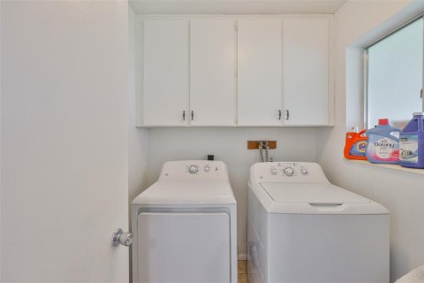 House in Sun City Center, Florida 2 bedrooms, 167.5 sq.m. № 1843377 - photo 28