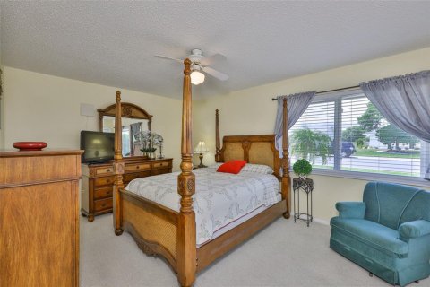 House in Sun City Center, Florida 2 bedrooms, 167.5 sq.m. № 1843377 - photo 23
