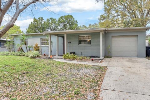 Casa en alquiler en Tampa, Florida, 3 dormitorios, 126.72 m2 № 1835779 - foto 1