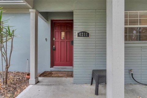 Casa en alquiler en Tampa, Florida, 3 dormitorios, 126.72 m2 № 1835779 - foto 3