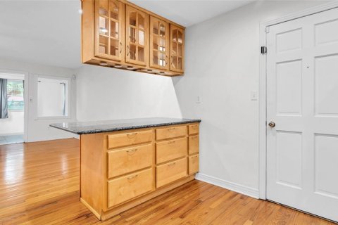 Casa en alquiler en Tampa, Florida, 3 dormitorios, 126.72 m2 № 1835779 - foto 7