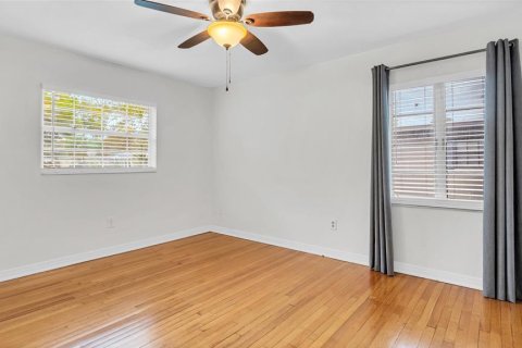 Casa en alquiler en Tampa, Florida, 3 dormitorios, 126.72 m2 № 1835779 - foto 16