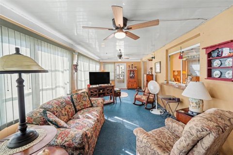Villa ou maison à vendre à Seminole, Floride: 2 chambres, 120.87 m2 № 2419177 - photo 14
