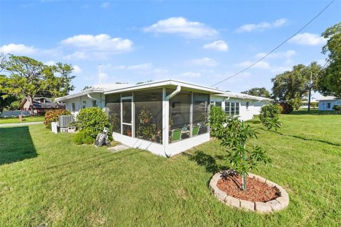 Villa ou maison à vendre à Seminole, Floride: 2 chambres, 120.87 m2 № 2419177 - photo 25