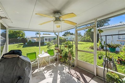 Villa ou maison à vendre à Seminole, Floride: 2 chambres, 120.87 m2 № 2419177 - photo 24
