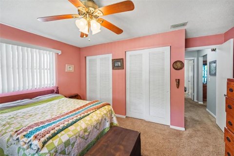 Villa ou maison à vendre à Seminole, Floride: 2 chambres, 120.87 m2 № 2419177 - photo 21