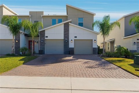 Condominio en Davenport, Florida, 2 dormitorios  № 2118361